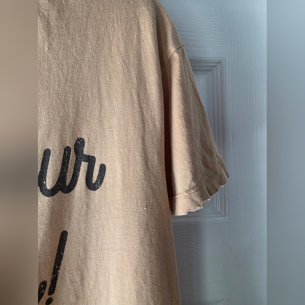 T-Shirt with 'Hold Your Horses!' Print - Picture 6 of 9